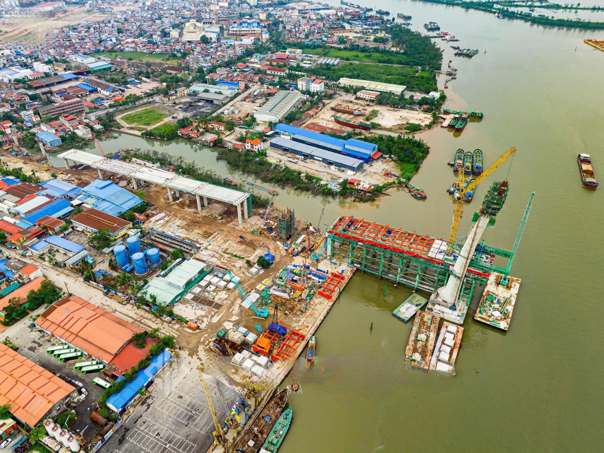 Tiến Độ Thi Công Cầu Hoàng Gia Tại Máy Chai Và Vũ Yên